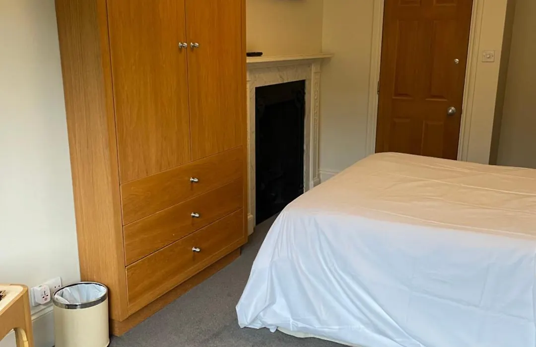 Kennington B&B-1