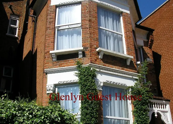 Glenlyn Hotel & Apartments London